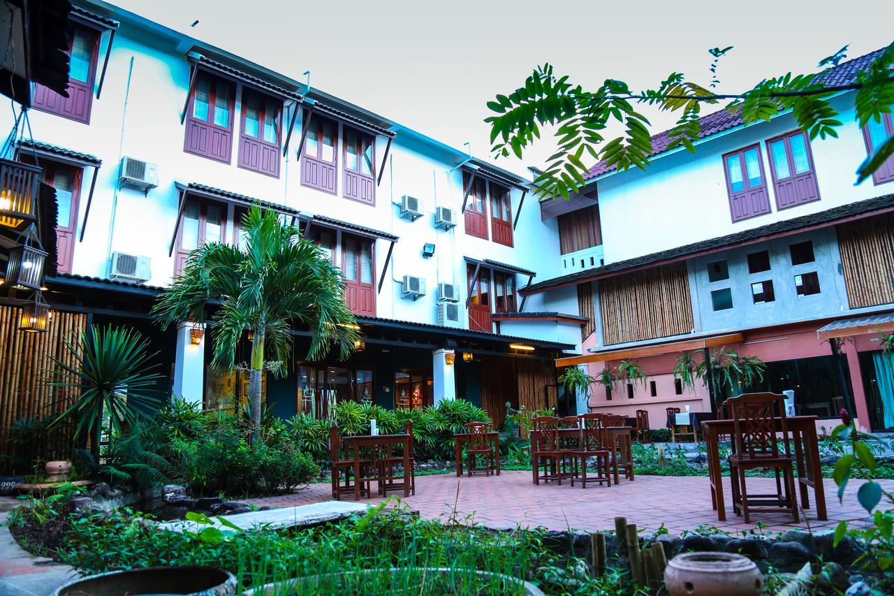 Charming Lao Hotel Muang Xai Buitenkant foto