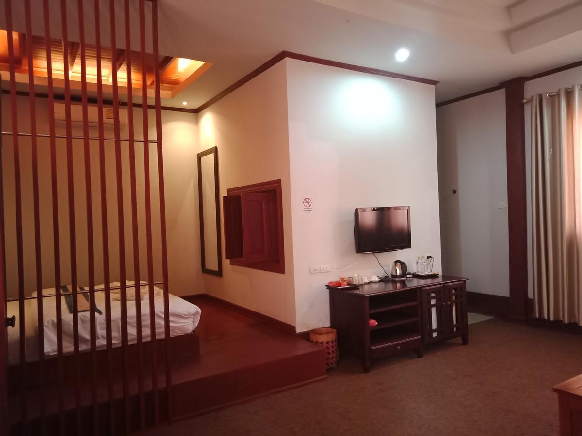 Charming Lao Hotel Muang Xai Buitenkant foto