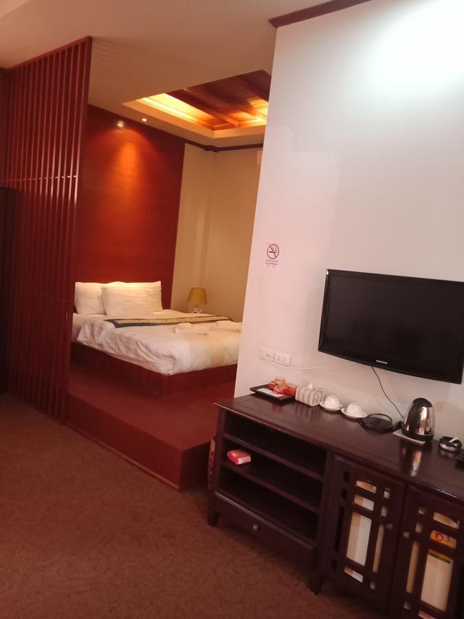 Charming Lao Hotel Muang Xai Buitenkant foto