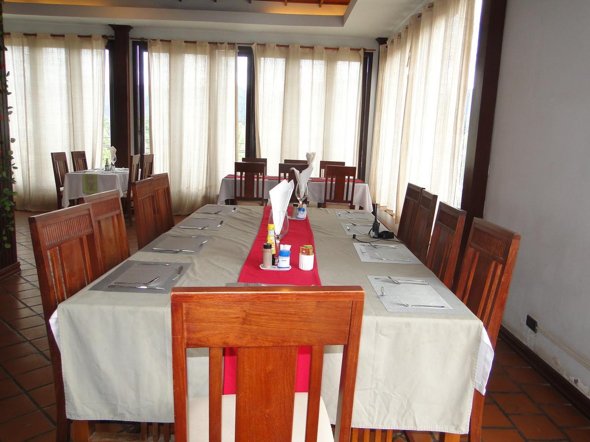 Charming Lao Hotel Muang Xai Buitenkant foto